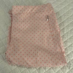 Izod golf Bermuda length shorts. Size 16.